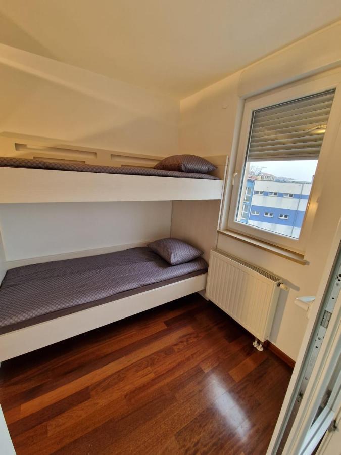 Apartment Matea Pula Exteriör bild